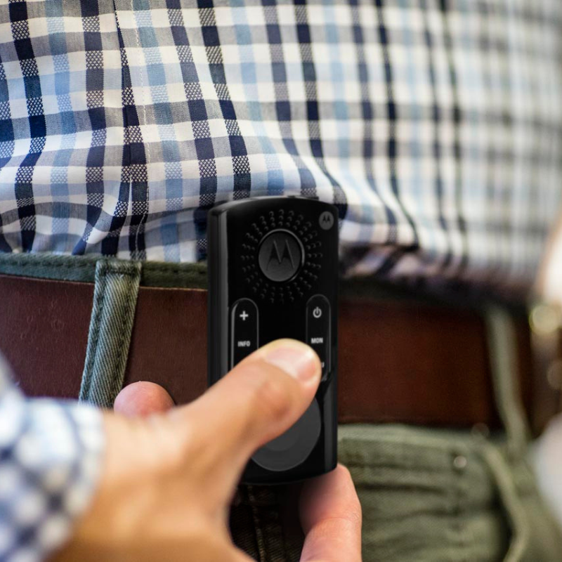 Man using the CLK446 on his belt