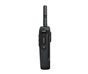 Motorola R7 FKP Full-Keypad Digital Handheld Radio
